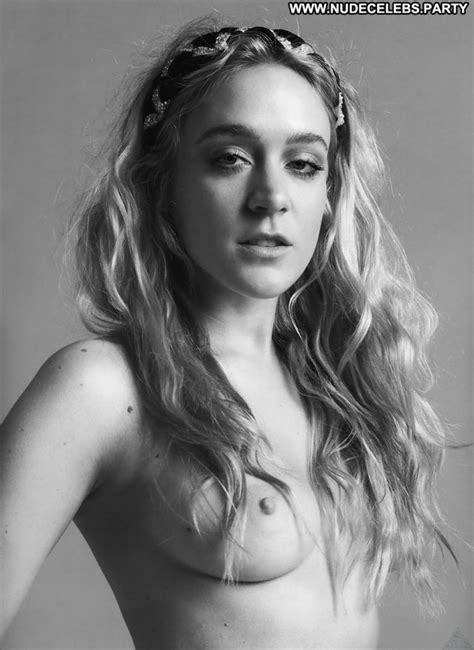 Chloe Sevigny The Brown Bunny Posing Hot Nude Magazine Celebrity Famous And Uncensored