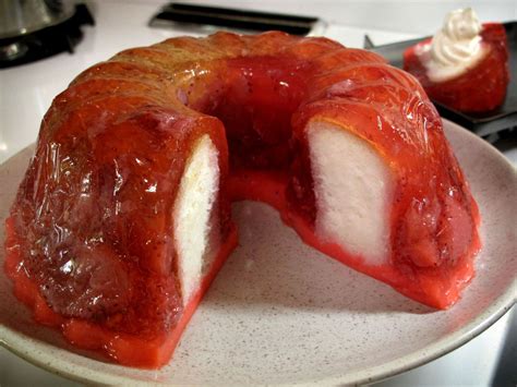 1 box strawberry jello (6 ounce size). This jello is more cake than jello. Its an angel food ring ...