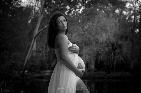 Maternity Outfits Ideas In Maternity Photoshoot Poses Hot Sex Picture