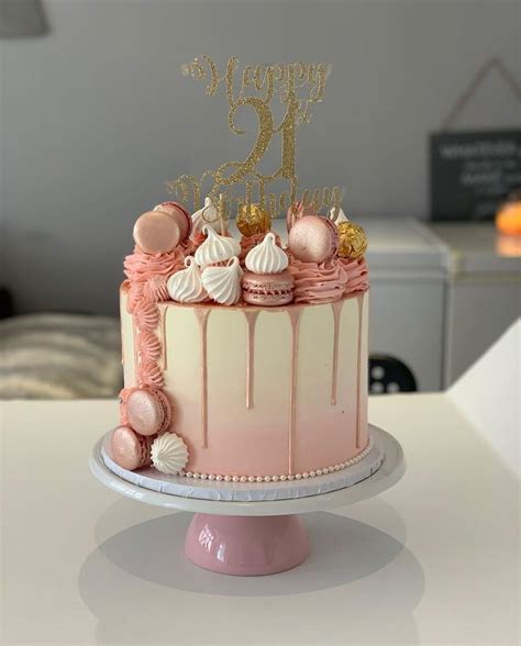 Pin By Terri Buell On Special Occaison Cakes In 2020 22nd Birthday