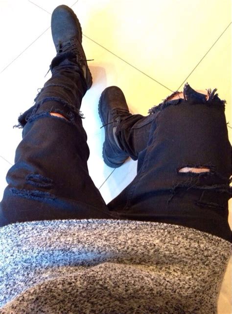 What kind of boot cleaner does timberland use? Men distressed jeans & timberlands | Men fashion | Moda ...