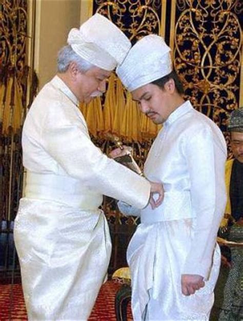 Th state of sembilan may allah bless and continue the age of his majesty. PANEH MIANG©: Tunku Ali Redhauddin dilantik Tunku Besar ...