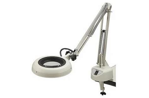 Illuminated Magnifiers At Rs 8000 Magnifying Glass With Light In Rewari Id 18160546297