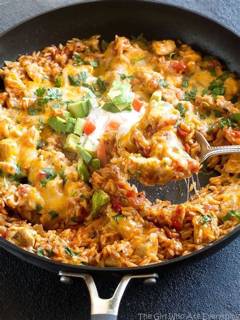 One Pan Mexican Chicken And Rice An Easy Dinner Ready In Under 30