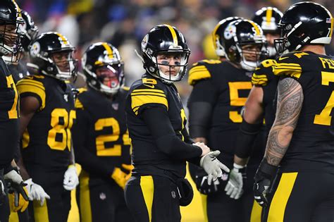 The updated 2020 Steelers offseason 90-man roster following the draft 