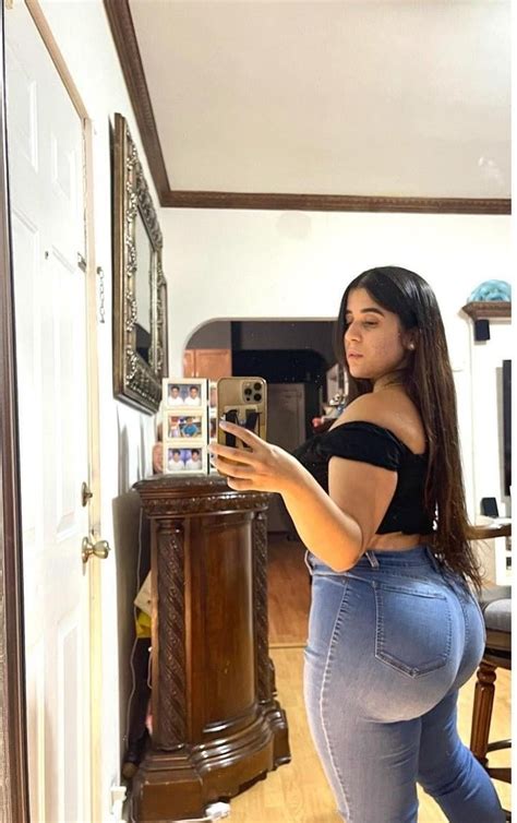 Need Me A Thicc Latina Mami R Thiccgirlsinjeans