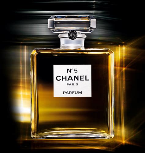 Fashionate Chanel N°5 For The First Time