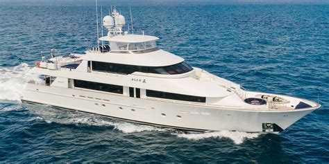 10 American Made Luxury Yachts For Sale Us Shipyards