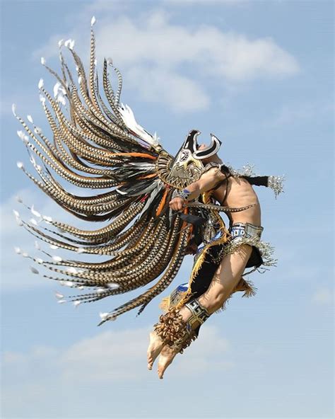 This is from Compañía de Danza Folklórica Tenochtitlán in Puebla Bird