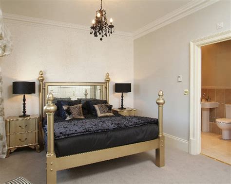On average, the master bedroom measures 309 square feet. Medium Sized Master Bedroom Design Ideas, Renovations & Photos
