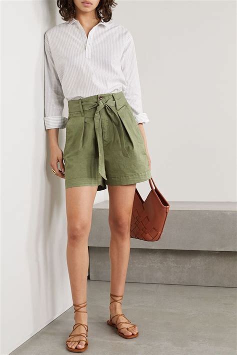 How To Wear Paperbag Shorts Short Outfits Happy Clothes Shorts