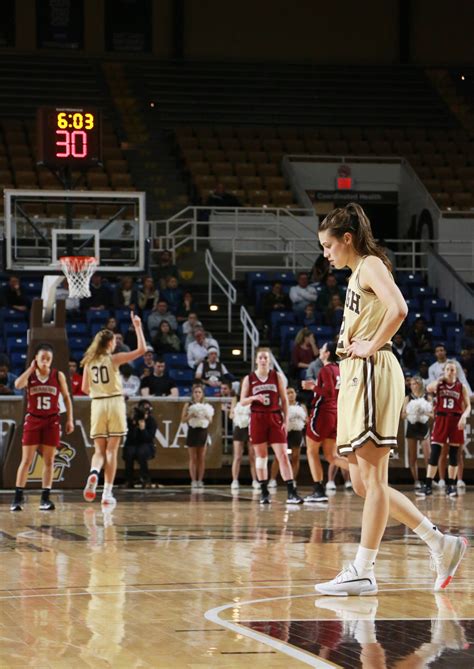 Womens Basketball Season Ends Before Semifinals The Brown And White