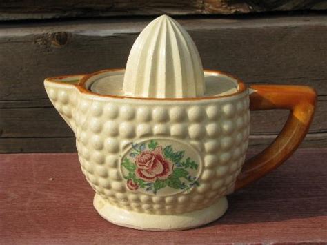 Vintage Made In Japan Kitchenware Ceramic Lemon Reamer And Juicer Pitcher