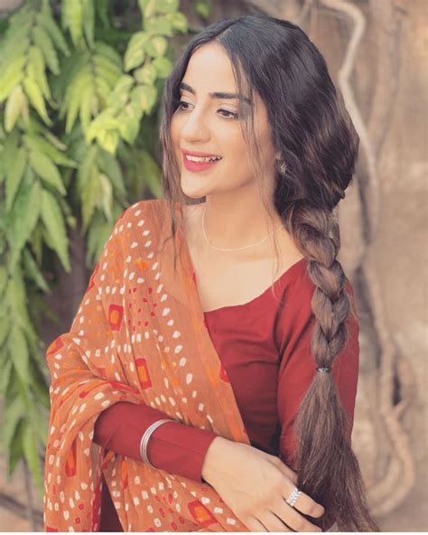 Saboor Aly Beautiful Pakistani Actress Photos Beautiful Pakistani