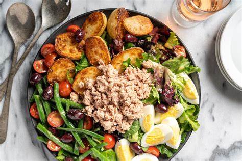 Classic French Niçoise Salad Recipe