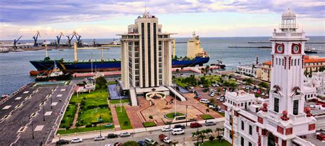 From wikimedia commons, the free media repository. 10 cosas que debes hacer en el Puerto de Veracruz