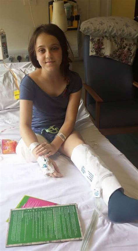 Teenager Tia Leigh Started Asking Doctors To Amputate Her Leg When She