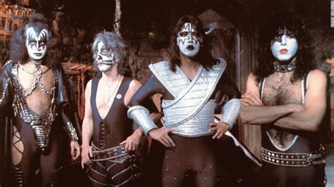 Watch full seasons of exclusive series, classic favorites, hulu originals, hit movies, current episodes, kids shows, and tons more. KISS' Gene Simmons, WWE team up to make horror movies - CNN