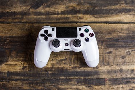 It's a testament to the quality of the playstation 4's expansive library that narrowing down a list o. PlayStation Controller Wallpapers - Top Free PlayStation ...