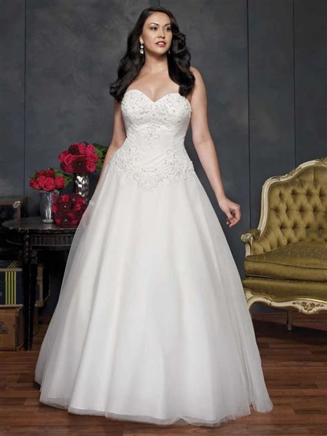 Must see these plus size bride wedding dress shopping online #weddingdress #plussizebr. Our guide to plus-size wedding dresses: there's more ...