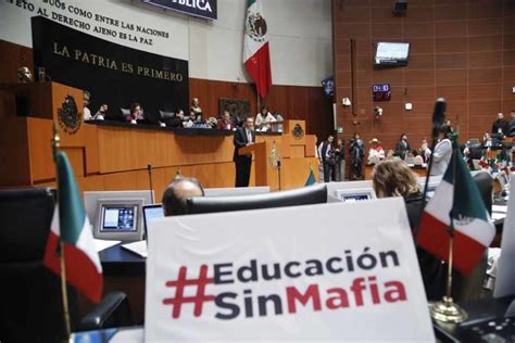 Ley n° 18.437 de doce de diciembre de 2008 (ley de educación). Senador Mauricio Kuri González, durante la discusión de un ...