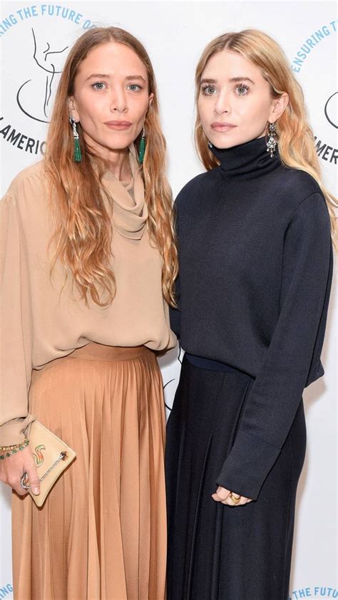 Photos From Mary Kate And Ashley Olsens Best Red Carpet Moments E Online Olsen Twins Style