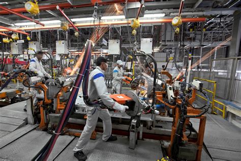 Volkswagen India Starts Third Shift At Pune Plant Auto Components India