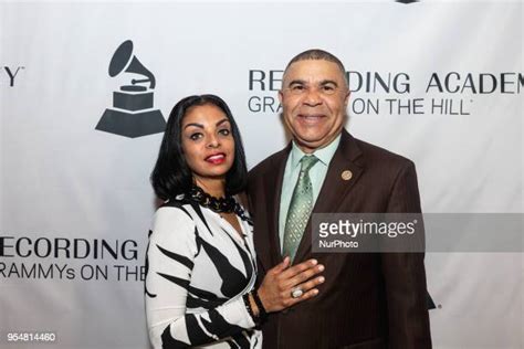 Lacy Clay Photos And Premium High Res Pictures Getty Images