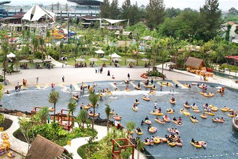 Dilansir tribuntravel dari laman transerawaterpark.co.id pada jumat (20/3/2020), harga tiket masuk transera waterpark dibanderol dengan biaya sebesar rp 90.000 untuk weekday. Jogja Bay Waterpark - Wisata Yogyakarta