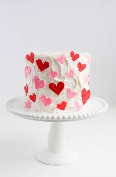Add Some Love To Your Cake With Valentines Cake Decorations For A