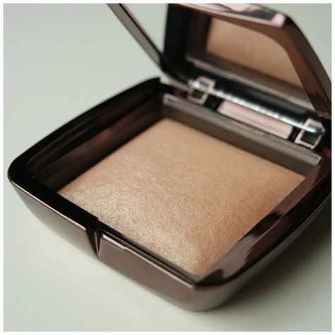 Hourglass Ambient Lighting Powder Radiant Light Floating In Dreams