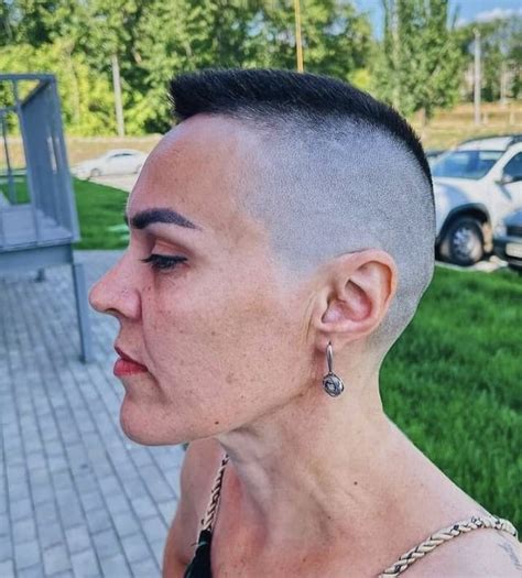 pin by david connelly on women with white sidewall haircuts super short hair flat top haircut