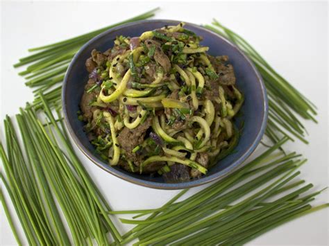 There are some powerful health benefits in zucchini. Low Histamine Chef | Zucchini noodles, Veggetti recipes ...
