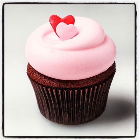 Pin On Valentines Day Cakes And Desserts
