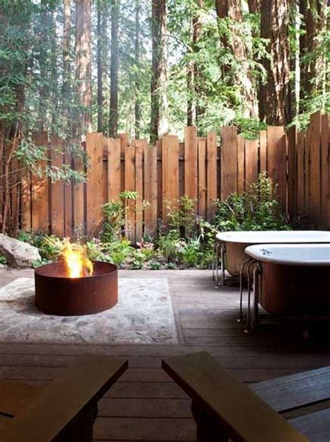 There are so many options for privacy fencing that it can be hard to know where to begin. Stunning Creative Fence Ideas for Your Home Yard 22 ...