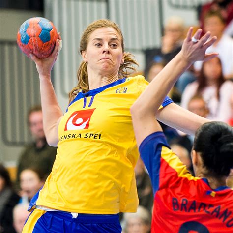 Linnea marie torstensson (nacida el 30 de marzo de 1983) es una jugadora sueca que jugó para el equipo nacional de suecia. Linnea Torstenson - Handbollslandslaget