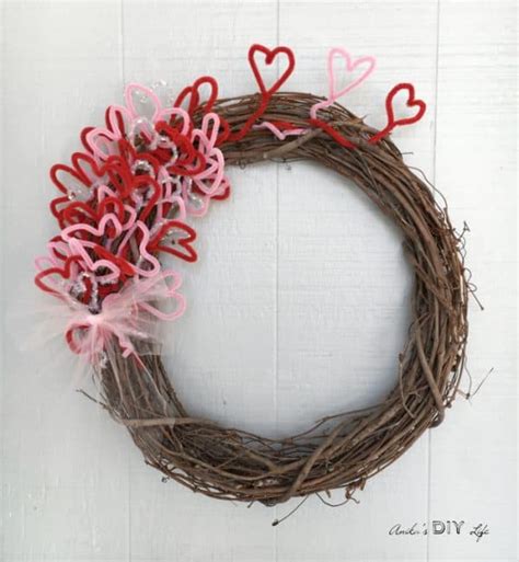 17 Diy Valentines Day Wreaths To Make
