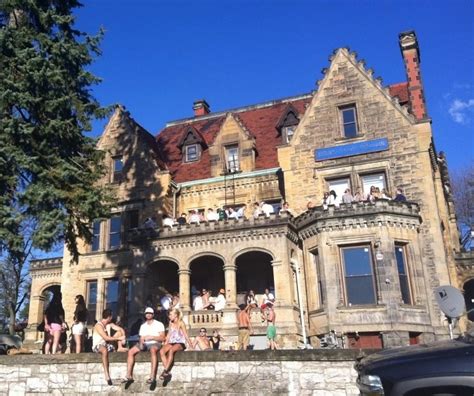 Look The 11 Best Frat Houses House And The Ojays