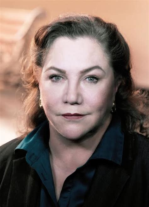 Kathleen Turner Reflects On Friends Sex Scenes And Live Theater
