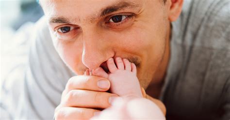 8 Stereotypes About New Dads That Are Totally True