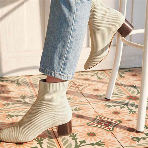 Everlane Launches The Glove Boots For Fall