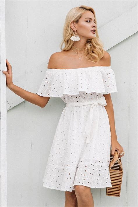 Muchas Mujeres Sueñan Con El Vestido Blanco Perfecto Para El Día De Su