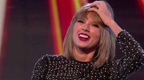 Taylor Swifts Australian Interview 7 Awkward Moments Sheknows