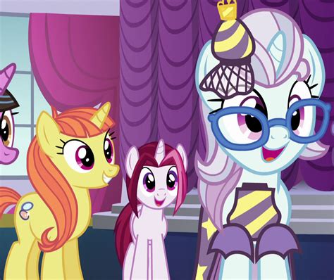Canterlot Trendsetters My Little Pony Friendship Is Magic Wiki