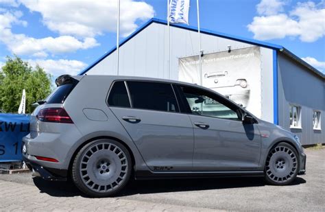 Mk7 Vw Golf Gti Tcr Tuned To 330 Hp But What About Those Wheels