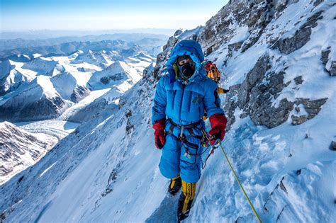 Climber Melissa Arnot On Her Record Breaking Return To Everest Glamour