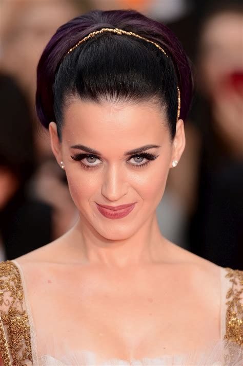 Katy Perry Hot At Katy Perry Part Of Me Premiere In London 17 Pics