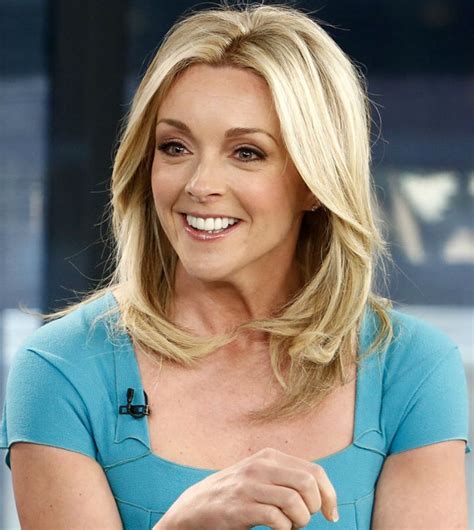 Pin By Linda Loof On Hair Stylist Jane Krakowski Hot Actresses Hair Stylist