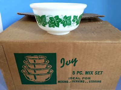 Vintage Hazel Atlas Ivy Set Of 5 Nesting Mixing Bowls New W Original