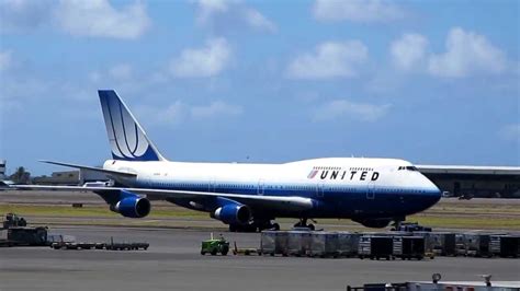 United Airlines Boeing 747 Honolulu International Airport Oahu Hawaii